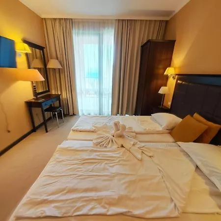 Royal Barcelo G404 Sunny Apartment *